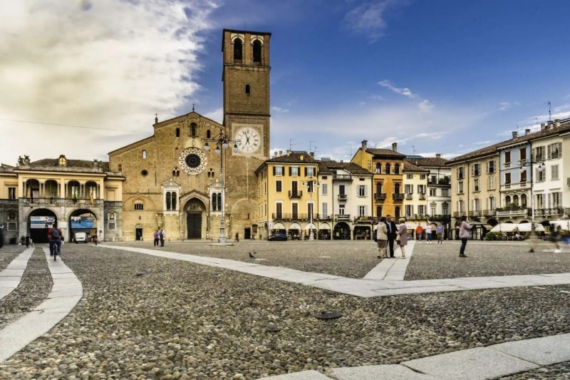 Piazza Vittoria