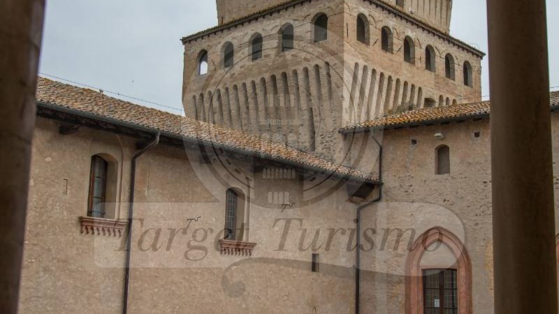 IL CASTELLO DI TORRECHIARA