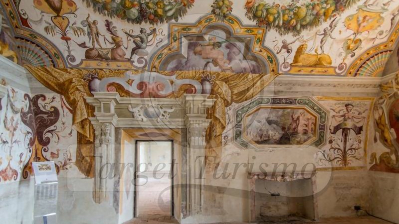 IL CASTELLO DI TORRECHIARA