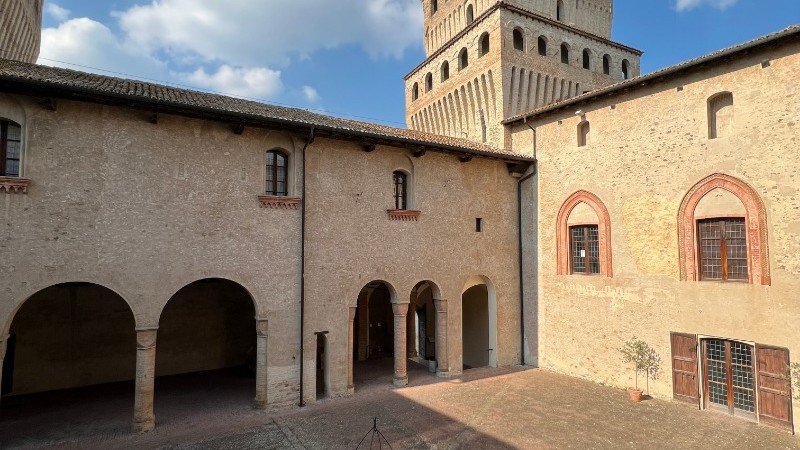 IL CASTELLO DI TORRECHIARA