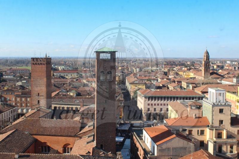 Campanili e torri antiche